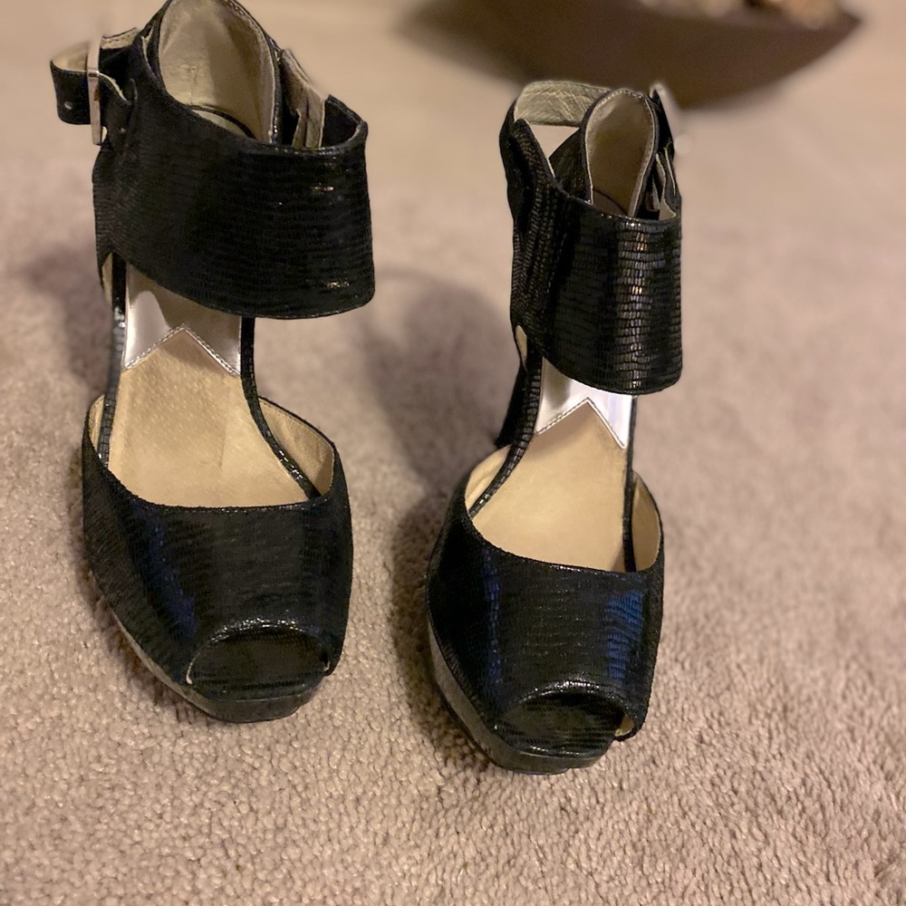 Black Michael Kors heels 6.5